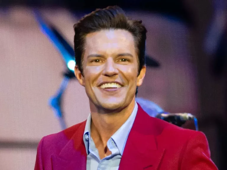 Brandon Flowers Teeth: Here’s What Happened
