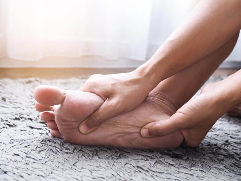 10 Celebrities Who Have Been Diagnosed With Neuropathy