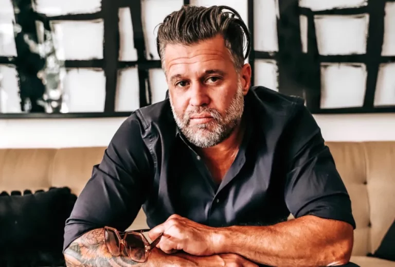 Pastor and Gospel Singer Wess Morgan’s Marital Life Has Seen its Share of Ups And Downs — Here are the Details on His Past and Present Spouses